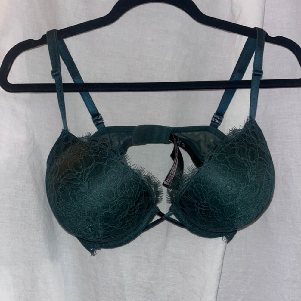 Bombshell Pushup - image 1